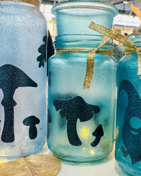 Preview: 07.12.25 - Satiniercreme Set Wichtel, 5-teilig, Türkis-Dunkelblau